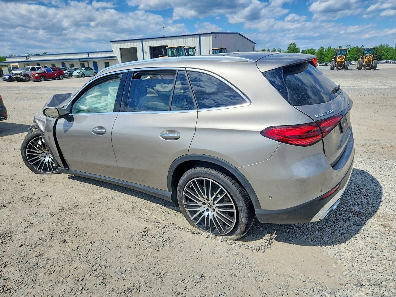 2024 MERCEDES-BENZ GLC 300 photo 4