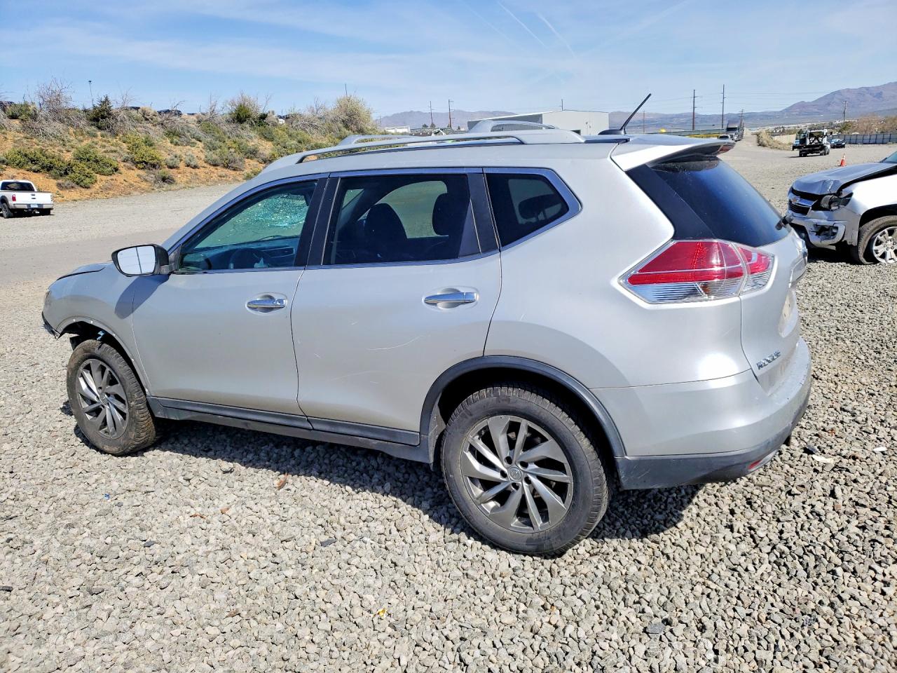 2014 NISSAN ROGUE SL photo 2