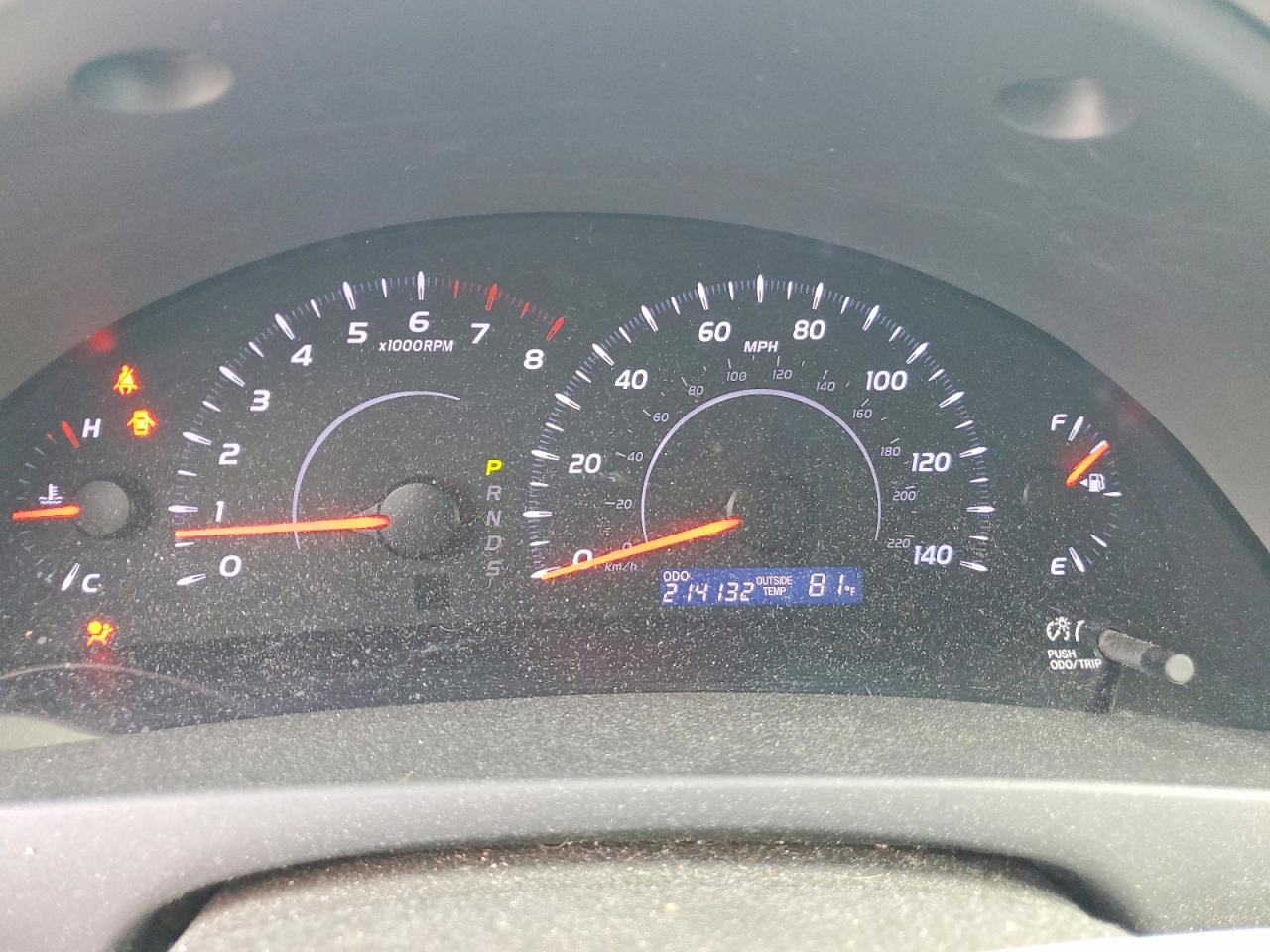 2011 TOYOTA CAMRY LE photo 25