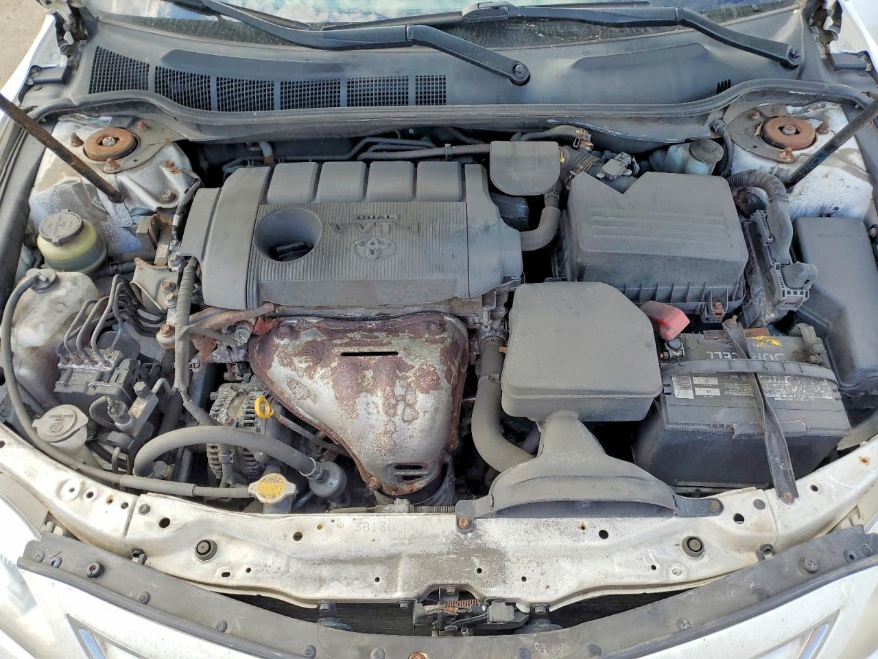 2011 TOYOTA CAMRY LE photo 31