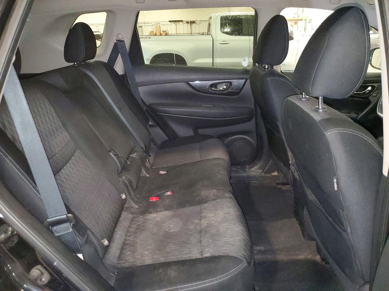 2018 NISSAN ROGUE SV photo 31