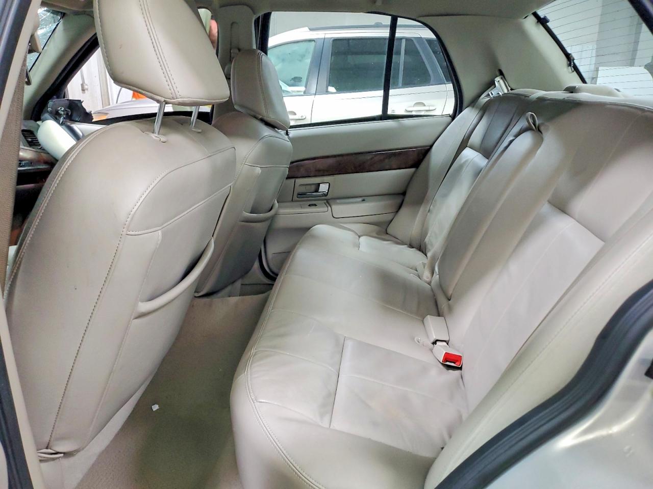 2008 MERCURY GRAND MARQUIS GS photo 19