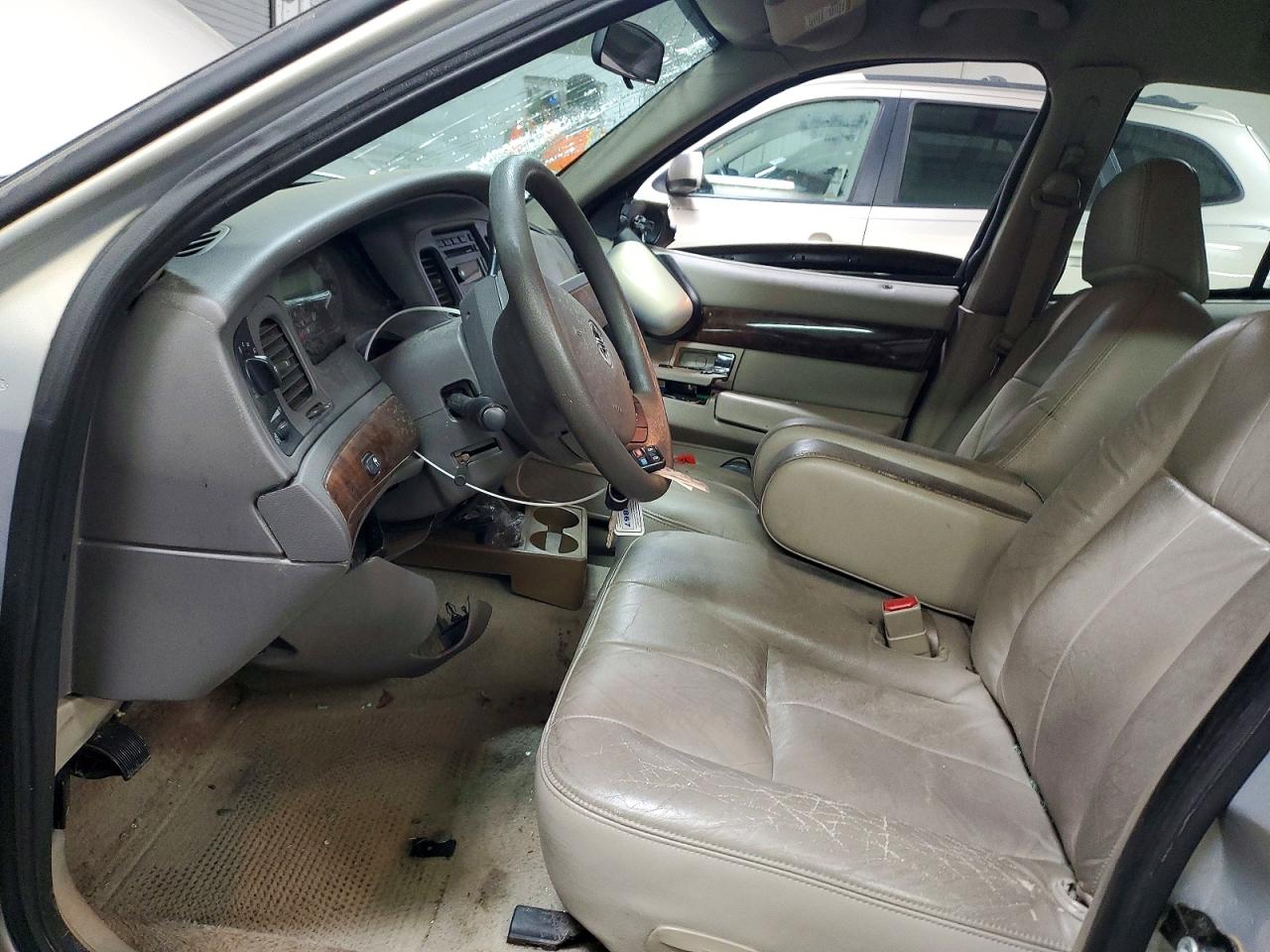 2008 MERCURY GRAND MARQUIS GS photo 13