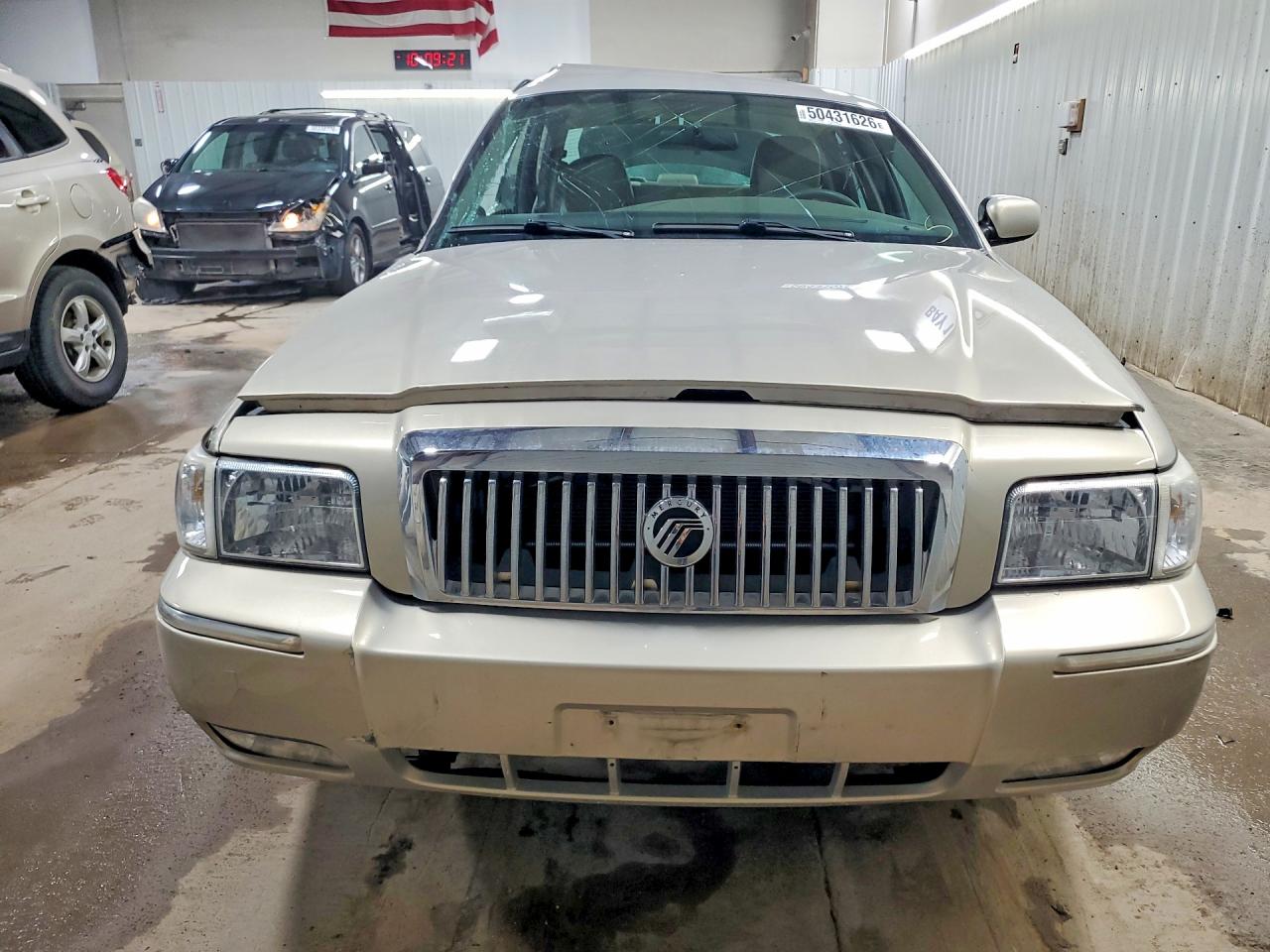 2008 MERCURY GRAND MARQUIS GS photo 9