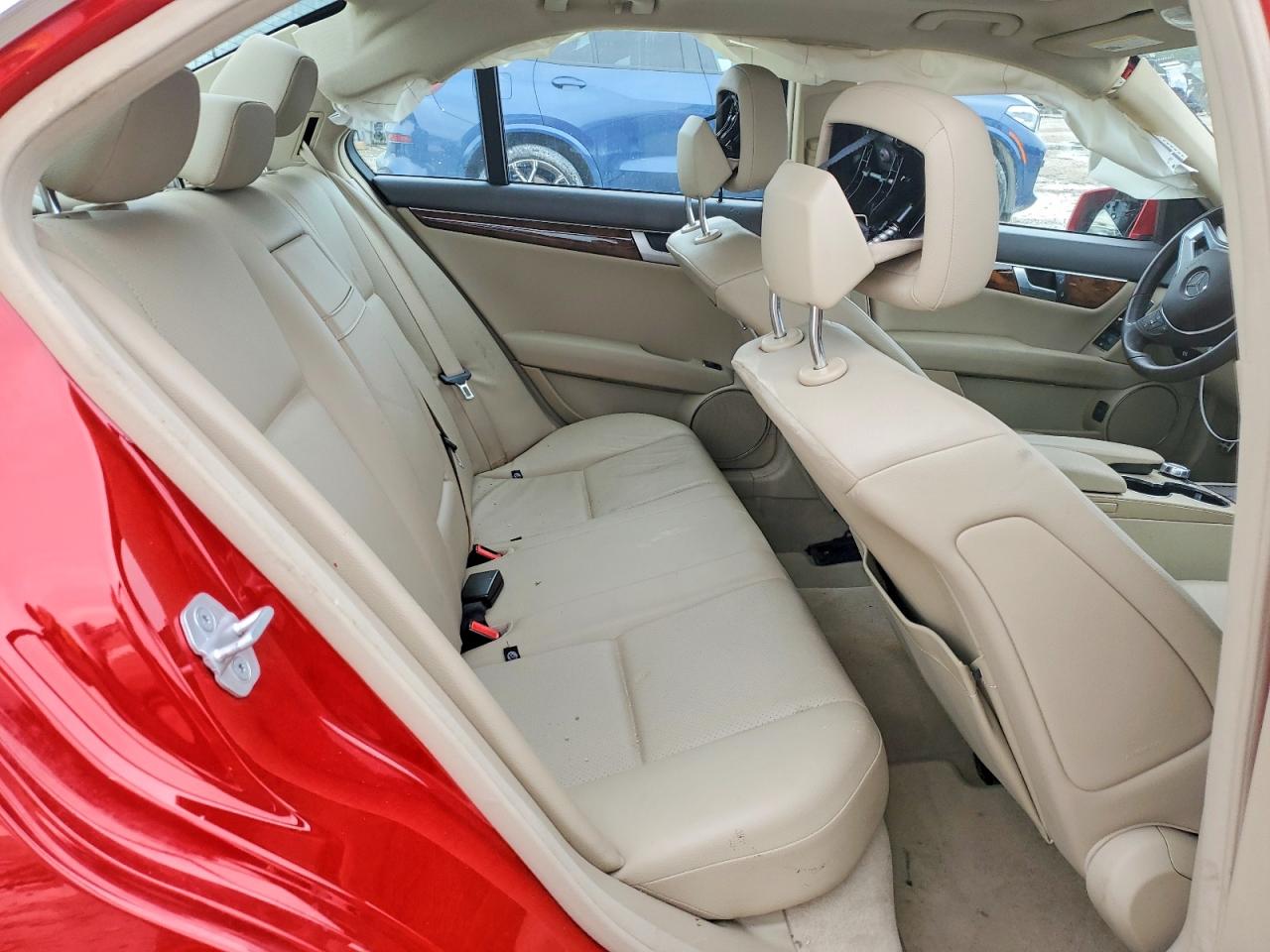 2013 MERCEDES-BENZ C 250 photo 28