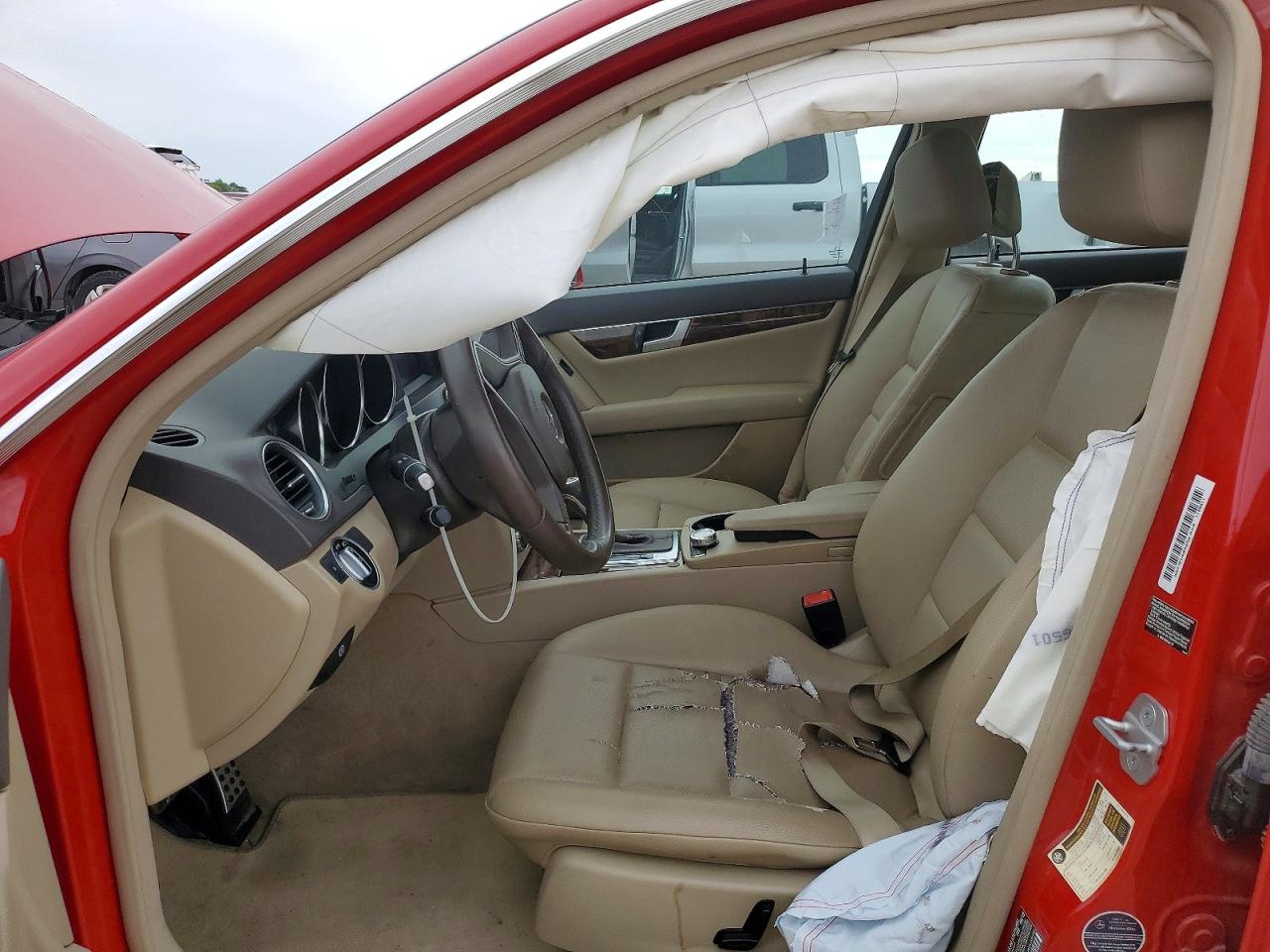 2013 MERCEDES-BENZ C 250 photo 19