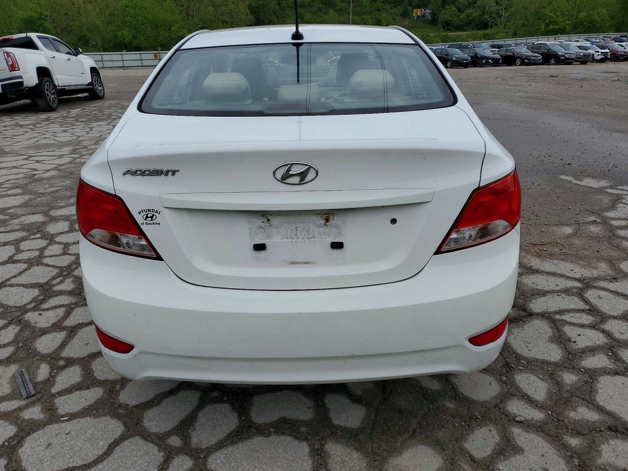 2017 HYUNDAI ACCENT SE photo 16