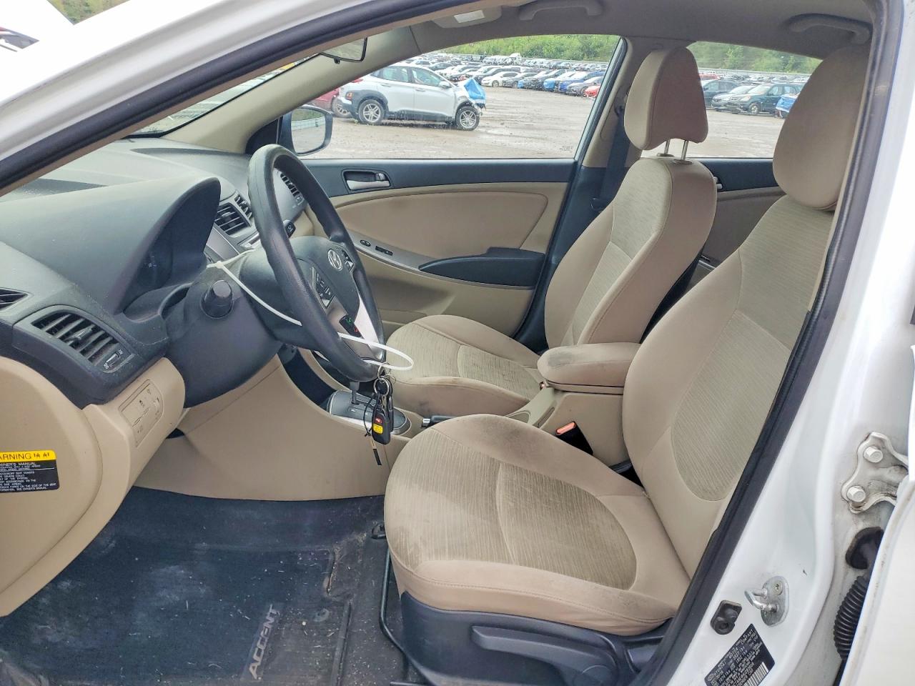 2017 HYUNDAI ACCENT SE photo 19