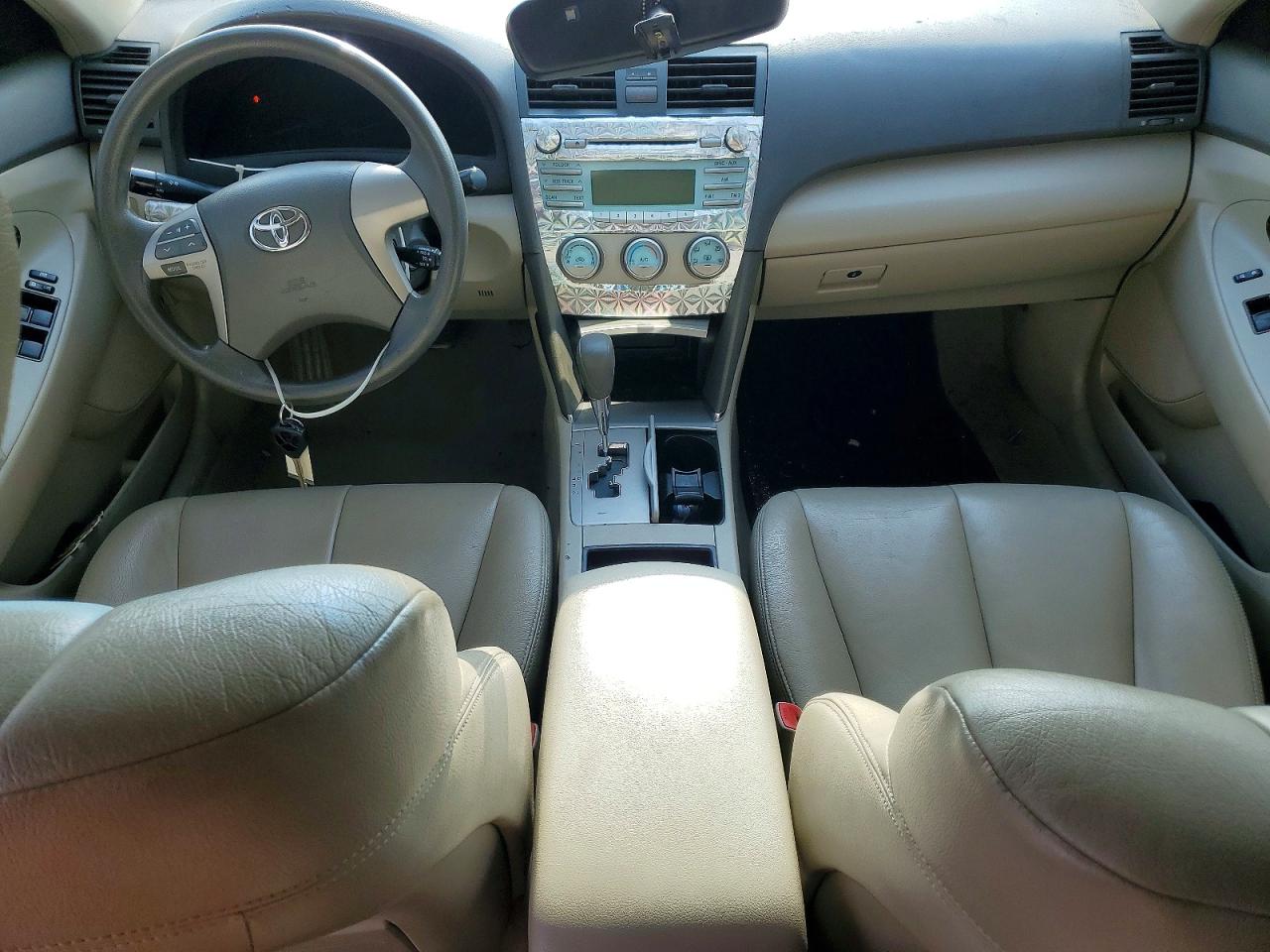 2007 TOYOTA CAMRY LE photo 8