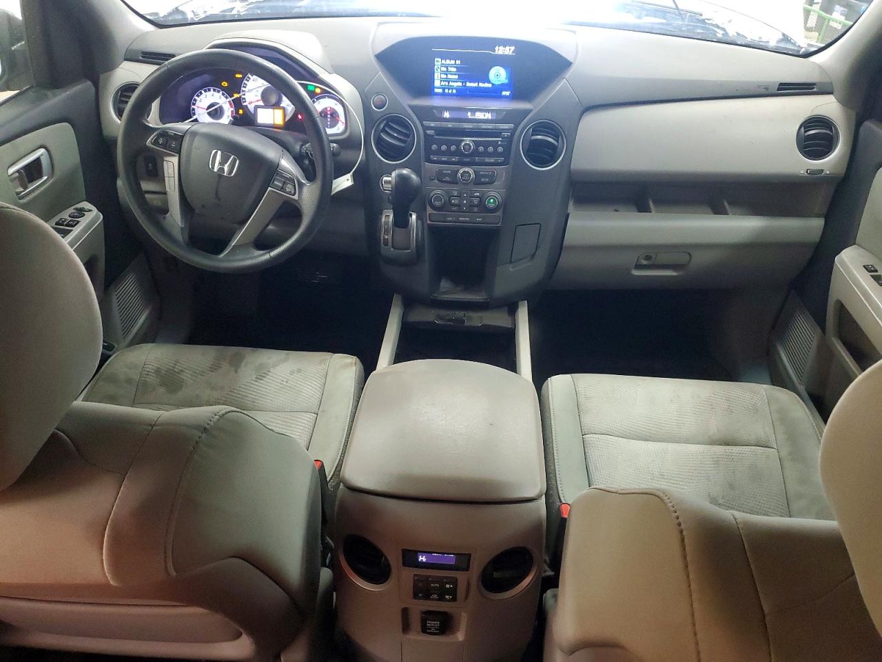 2013 HONDA PILOT LX photo 22