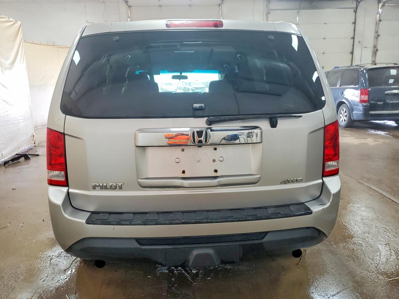 2013 HONDA PILOT LX photo 16