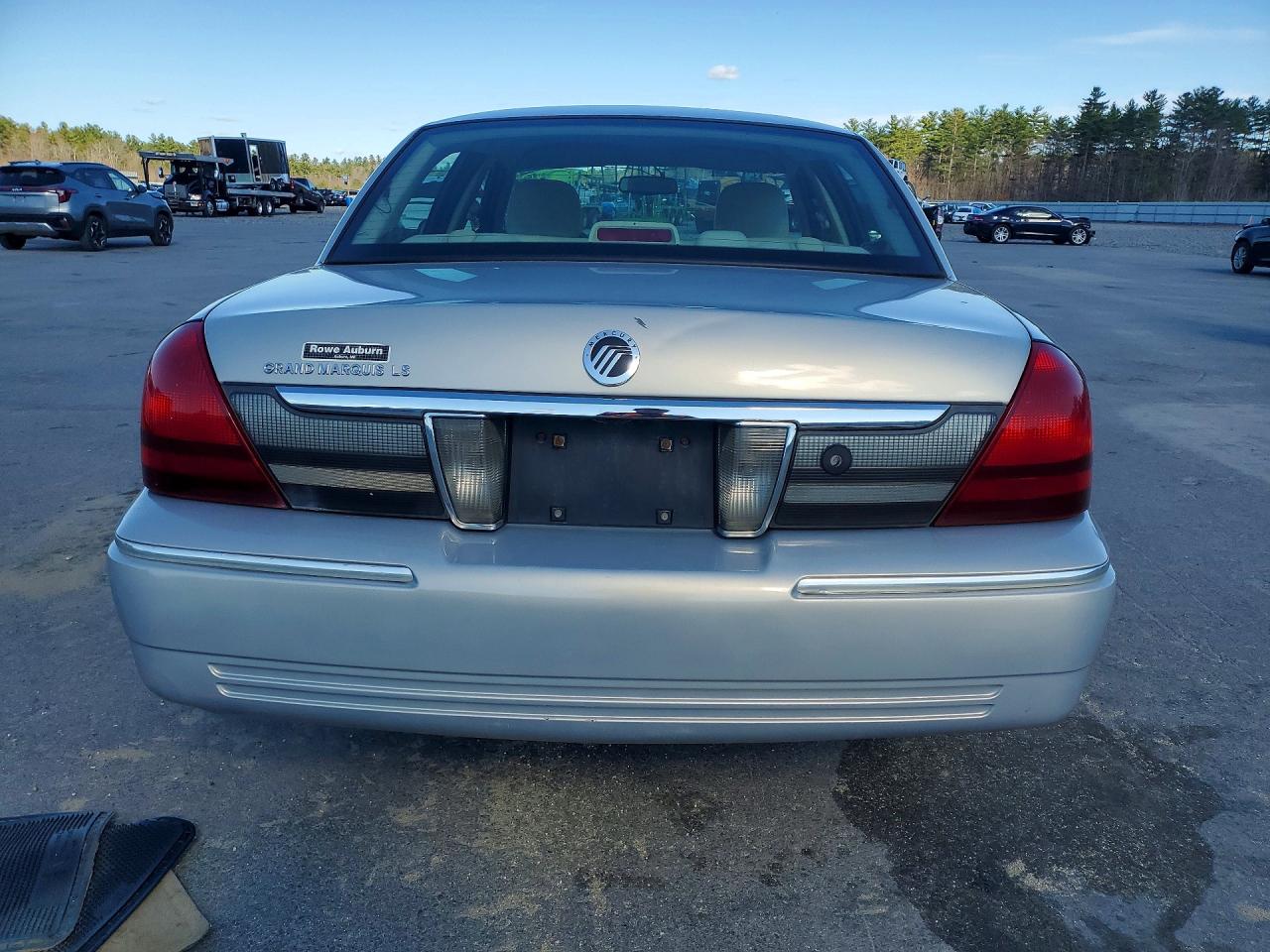 2009 MERCURY GRAND MARQUIS LS photo 16