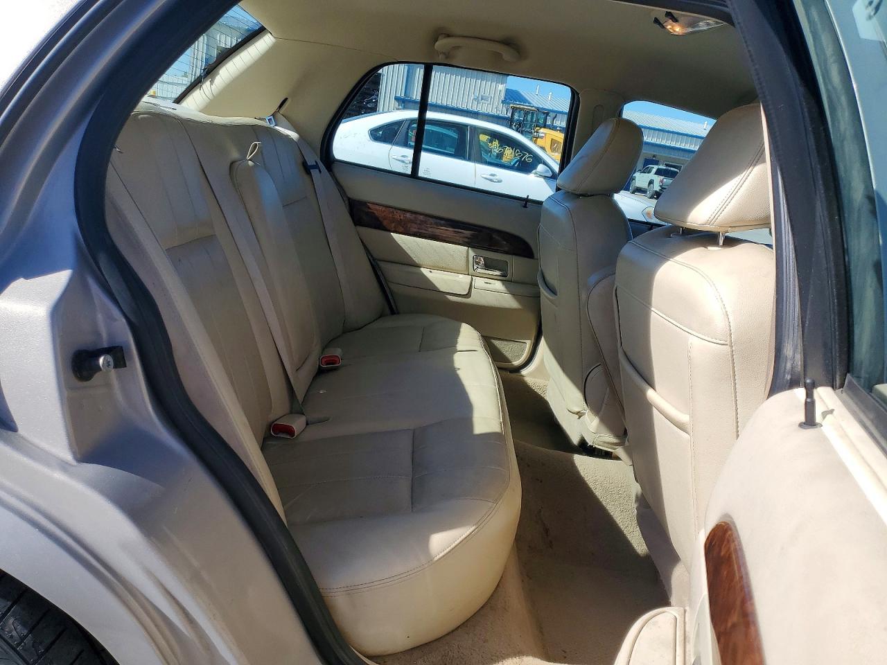 2009 MERCURY GRAND MARQUIS LS photo 28