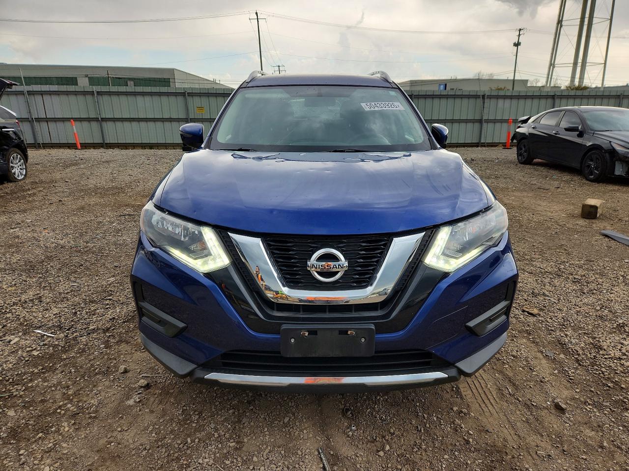 2017 NISSAN ROGUE SV photo 13