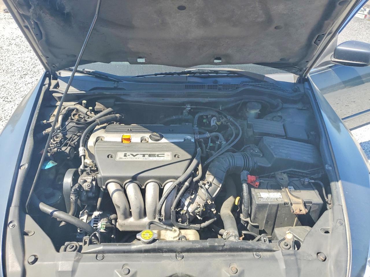 2004 HONDA ACCORD LX photo 21