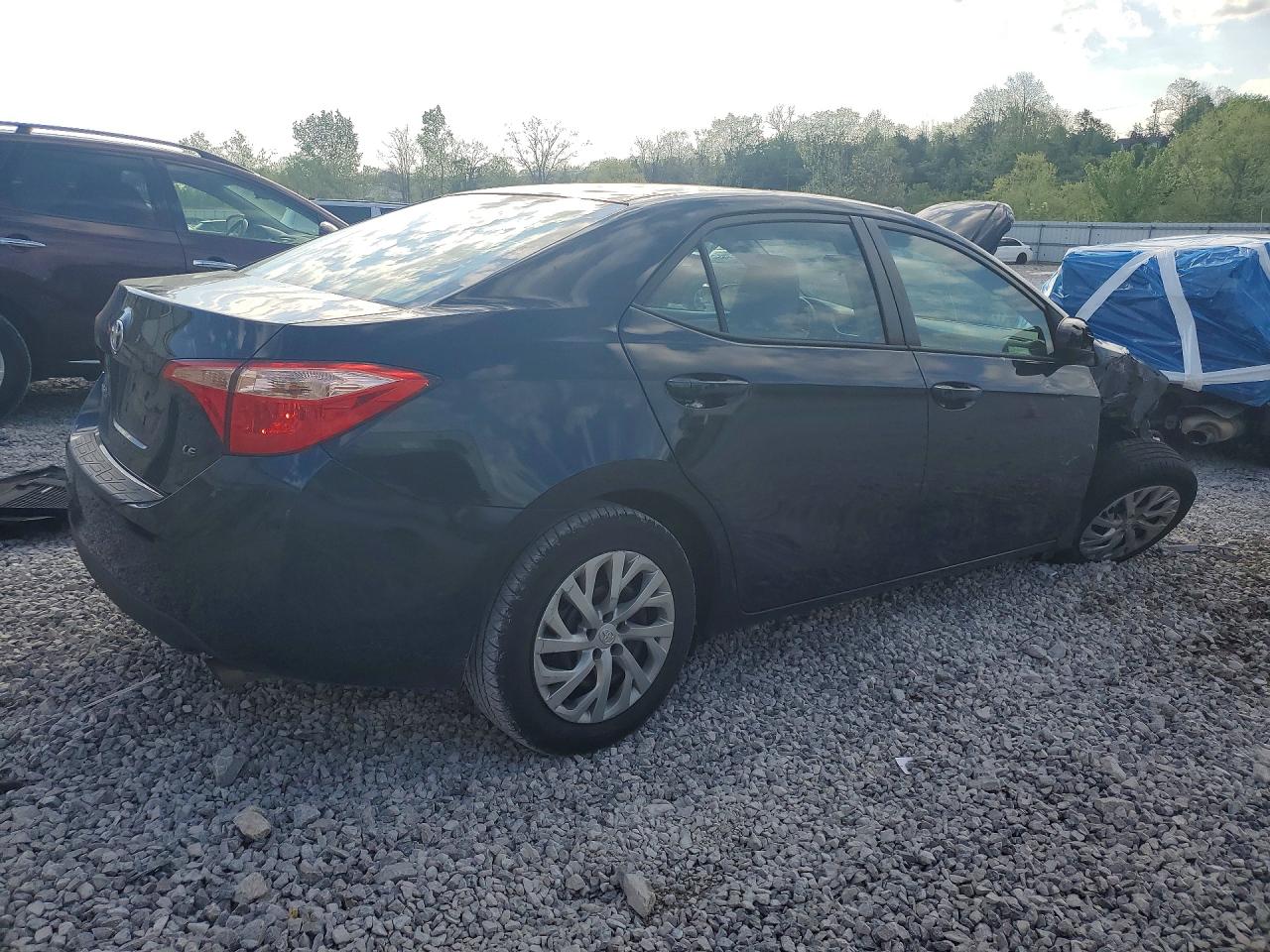 2018 TOYOTA COROLLA LE photo 7