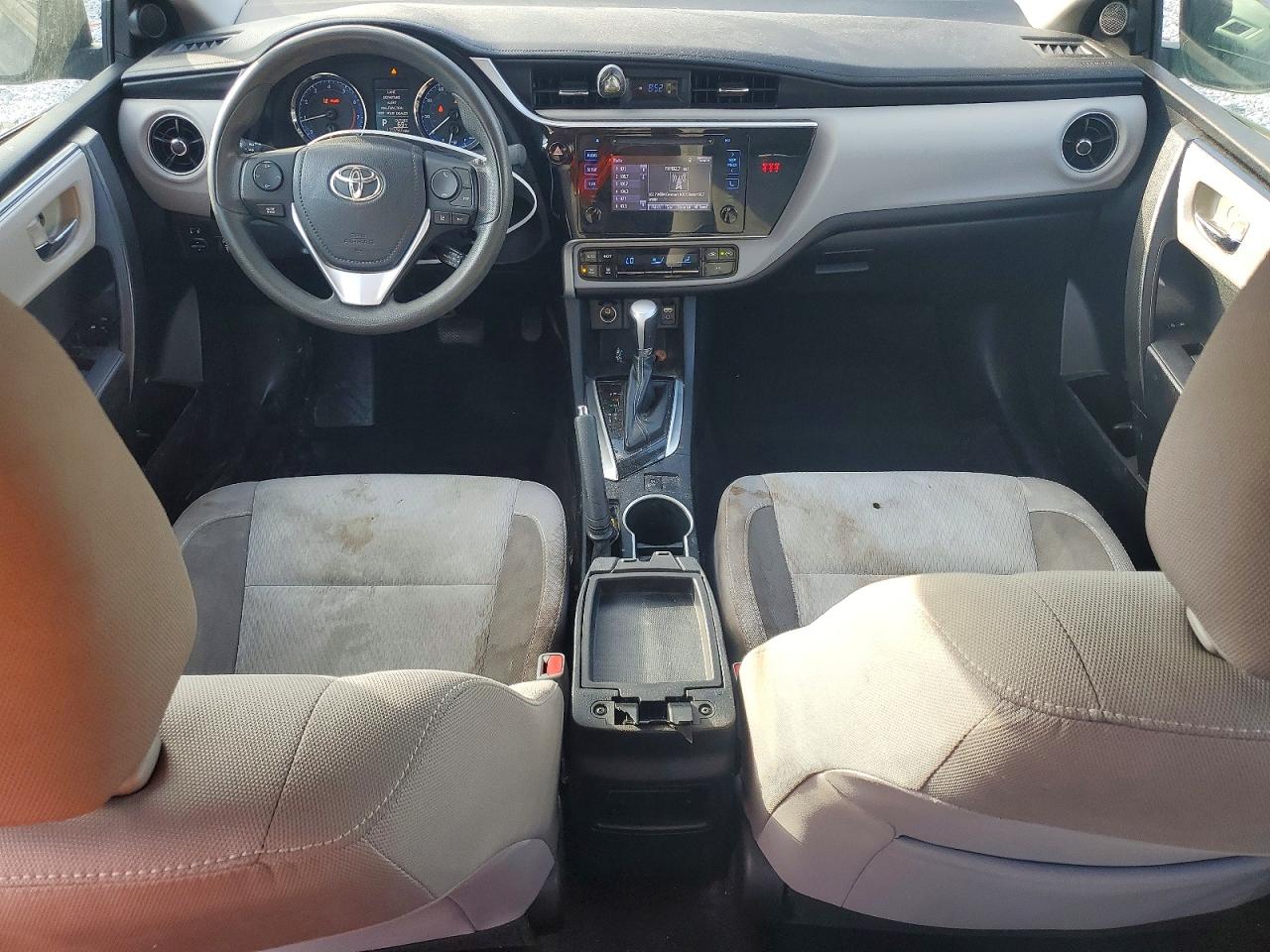 2018 TOYOTA COROLLA LE photo 22