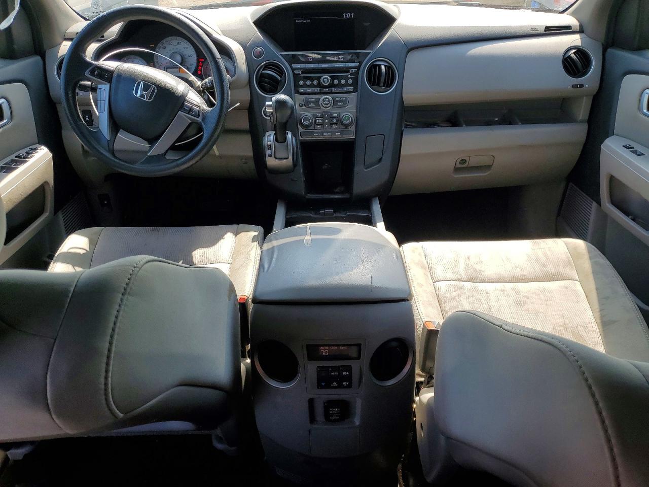 2013 HONDA PILOT EX photo 8