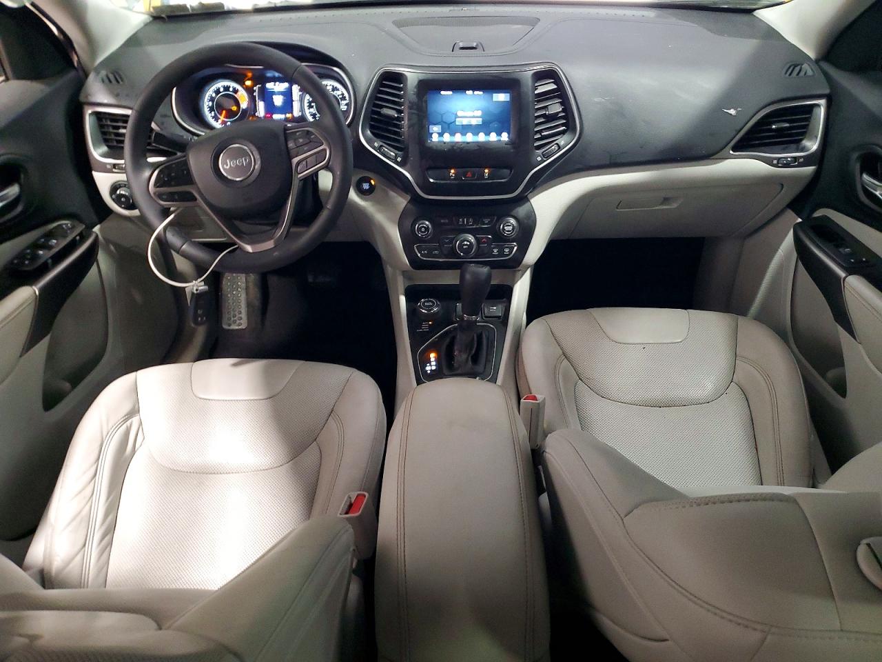 2021 JEEP CHEROKEE LATITUDE LUX photo 22