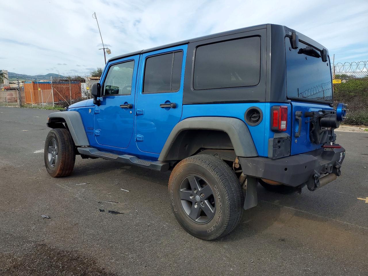 2015 JEEP WRANGLER UNLIMITED SPORT photo 4