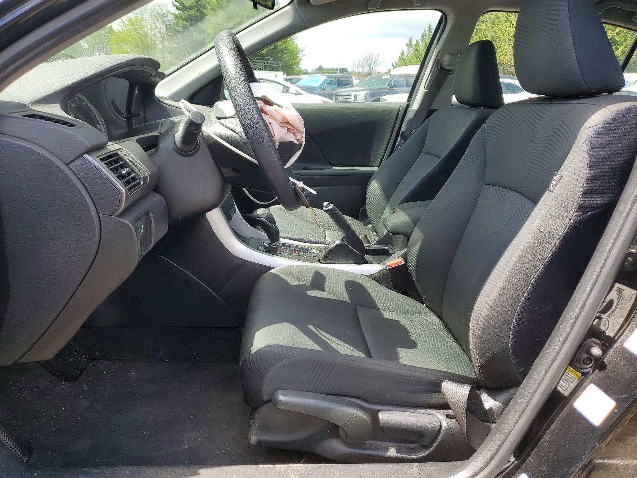 2015 HONDA ACCORD LX photo 13