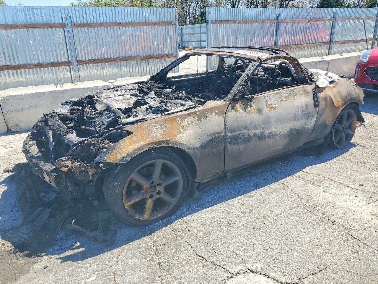 2004 NISSAN 350Z