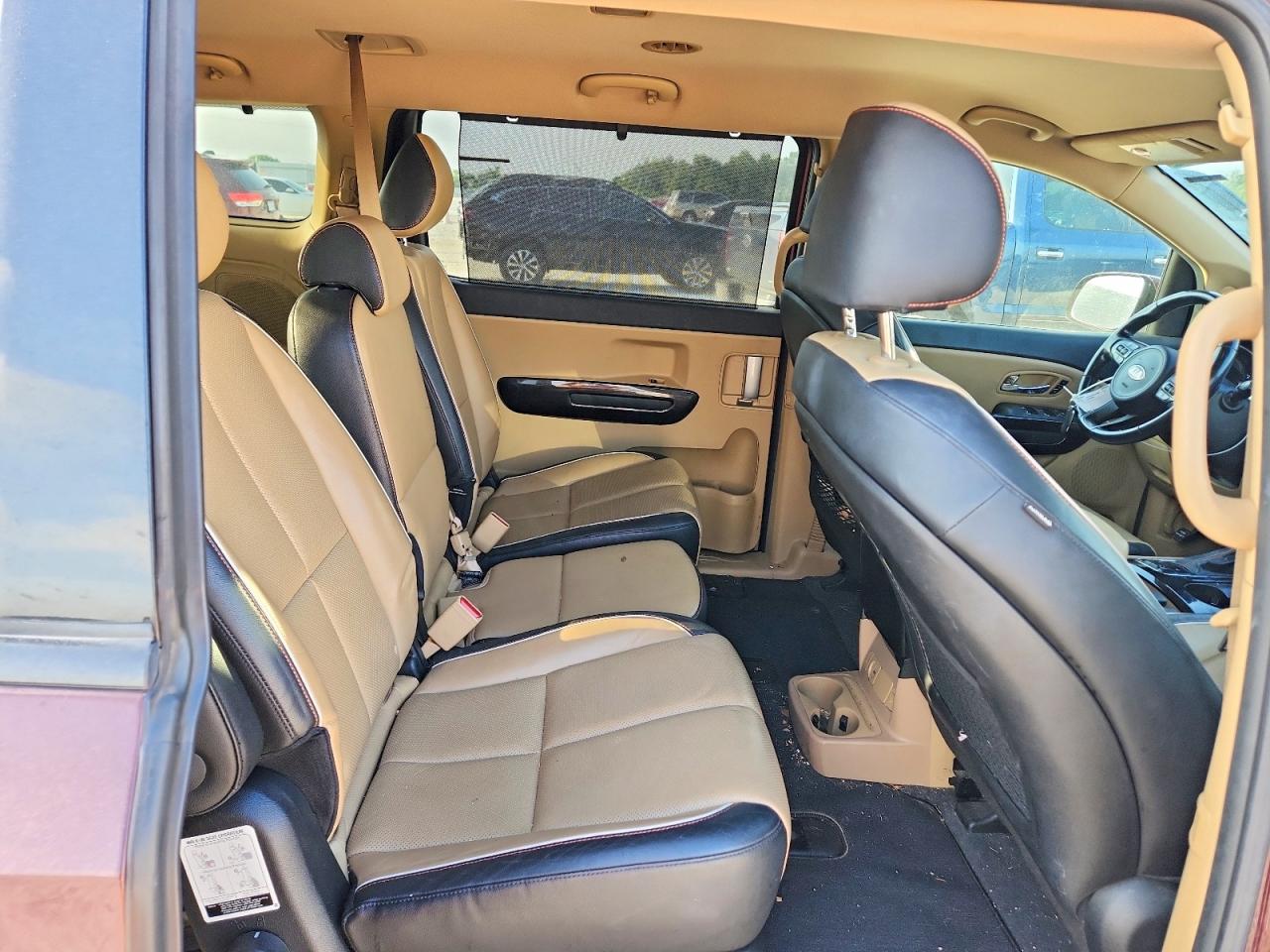 2017 KIA SEDONA EX photo 31