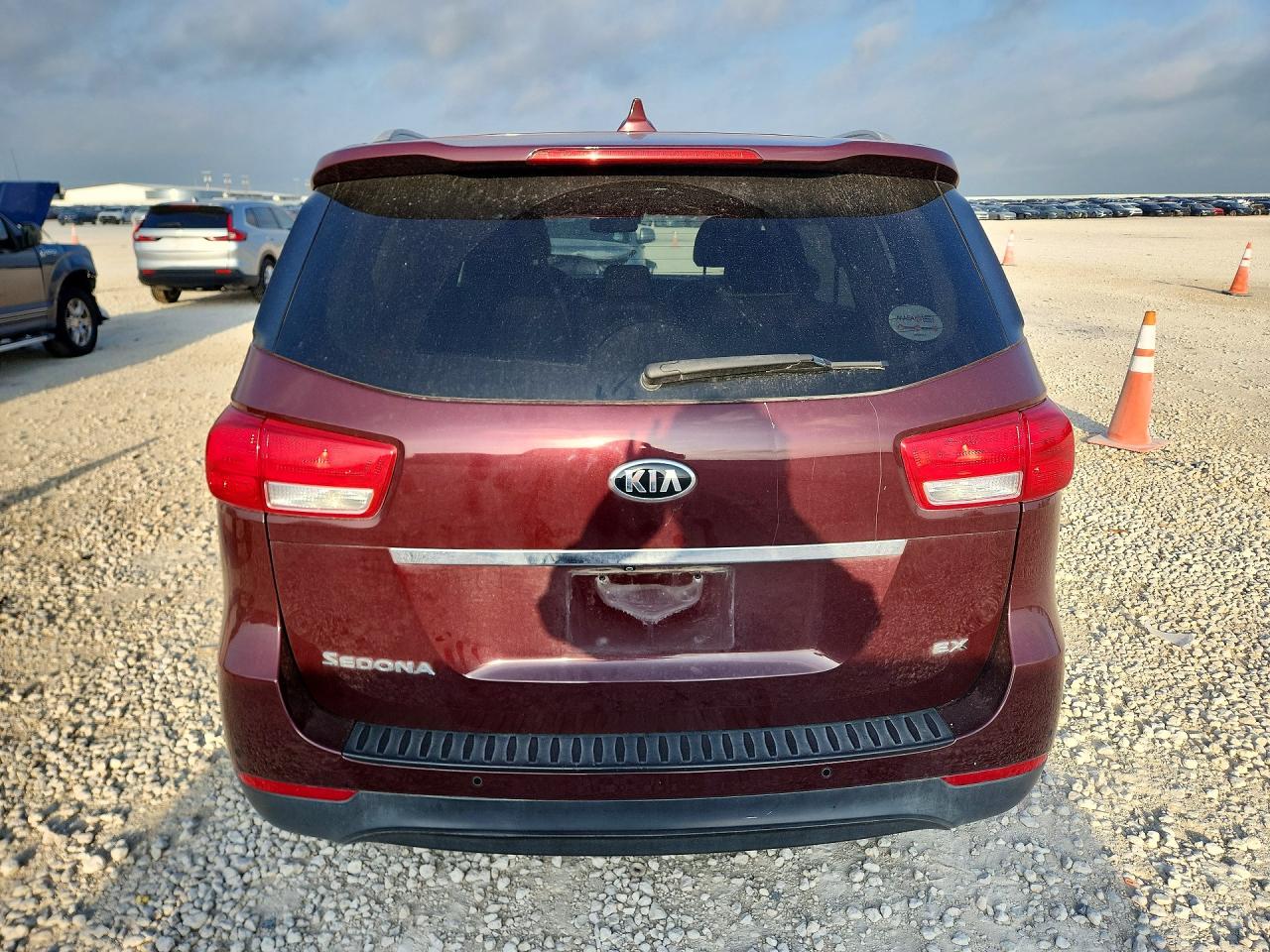 2017 KIA SEDONA EX photo 16