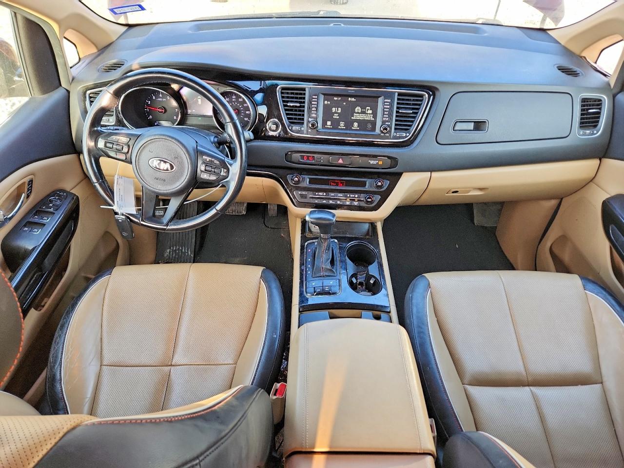 2017 KIA SEDONA EX photo 22