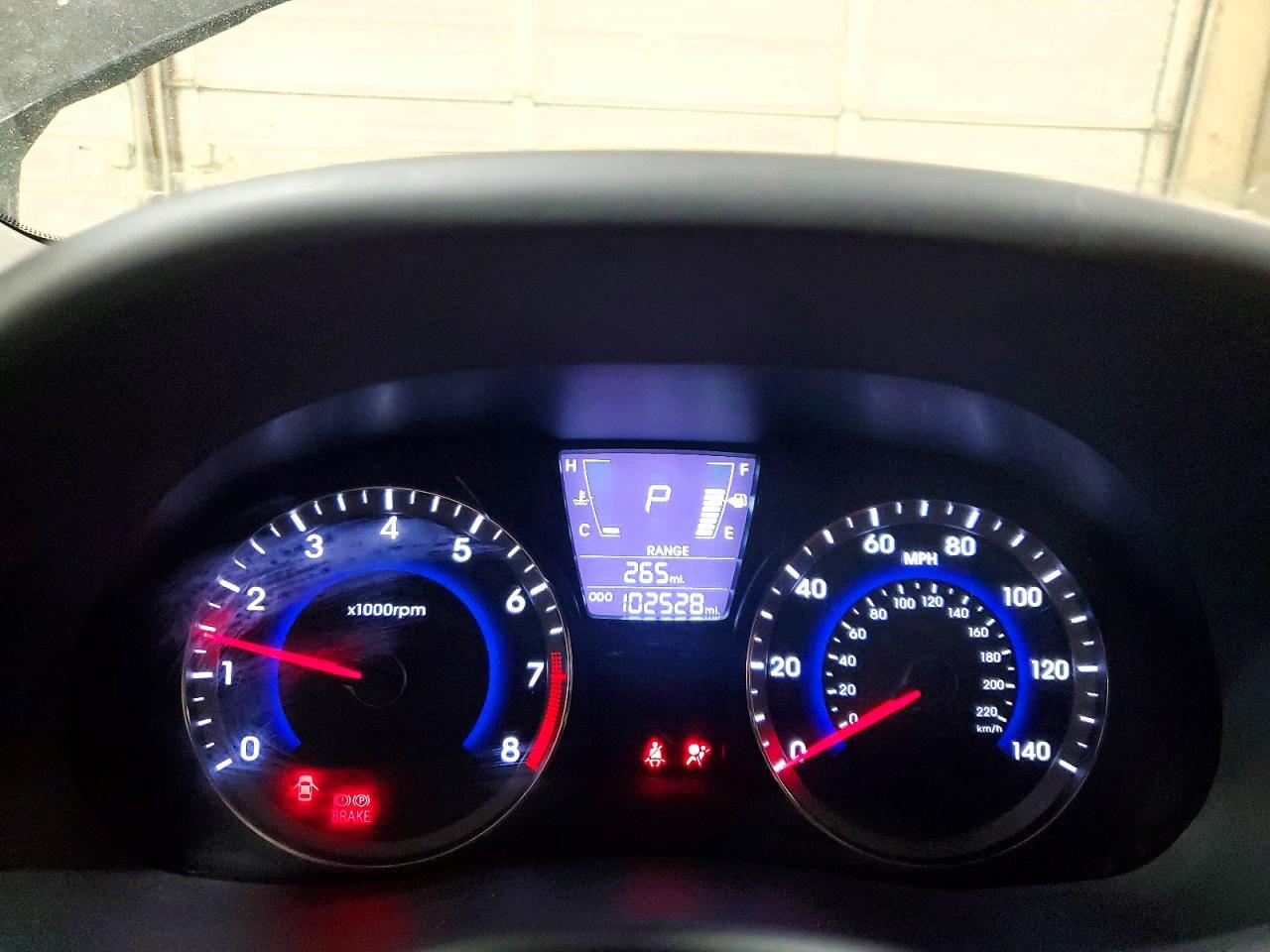 2014 HYUNDAI ACCENT GLS photo 9