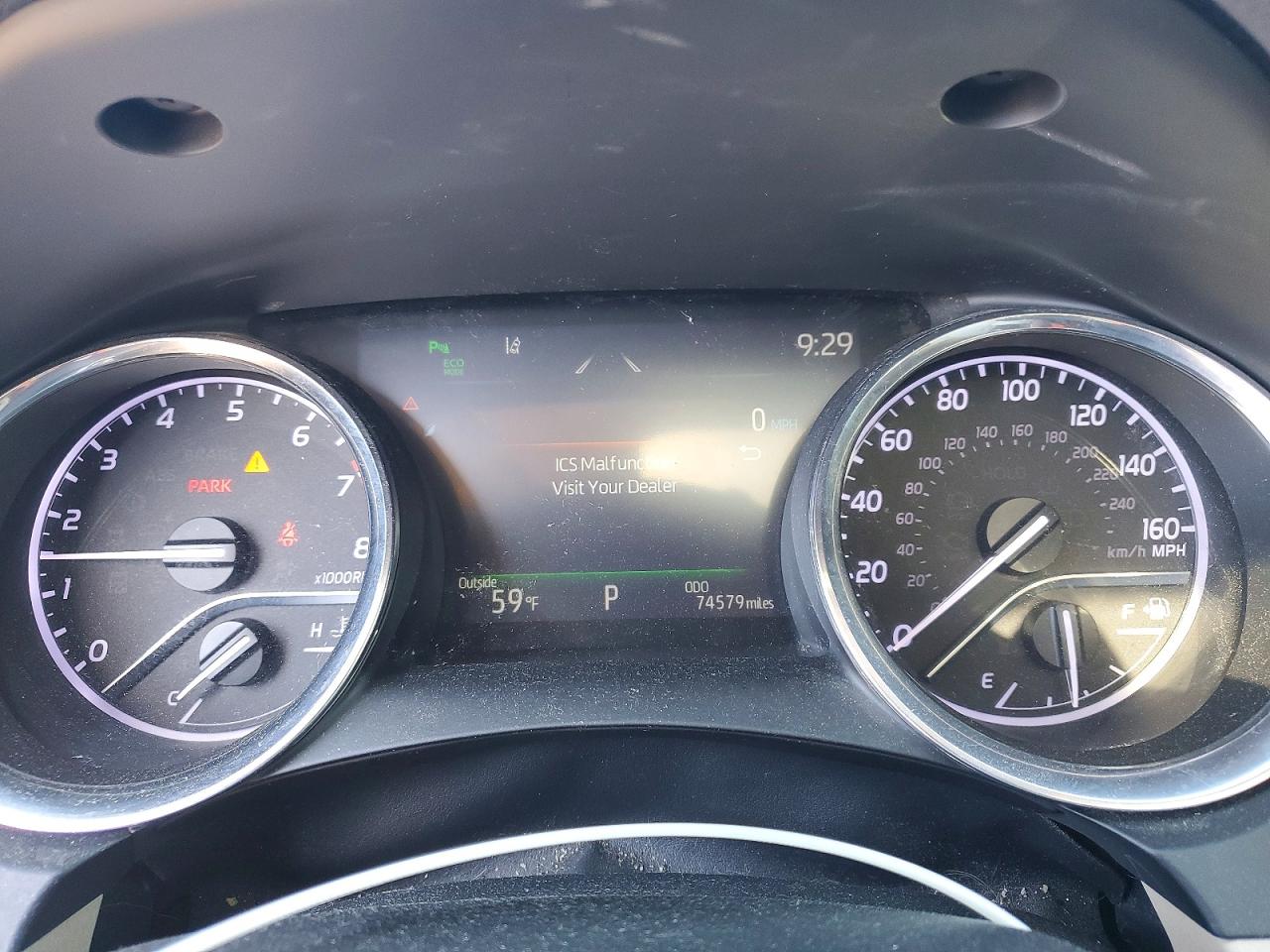 2020 TOYOTA CAMRY XLE photo 17