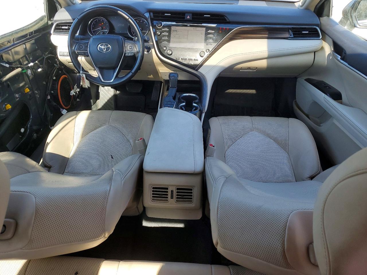 2020 TOYOTA CAMRY XLE photo 15