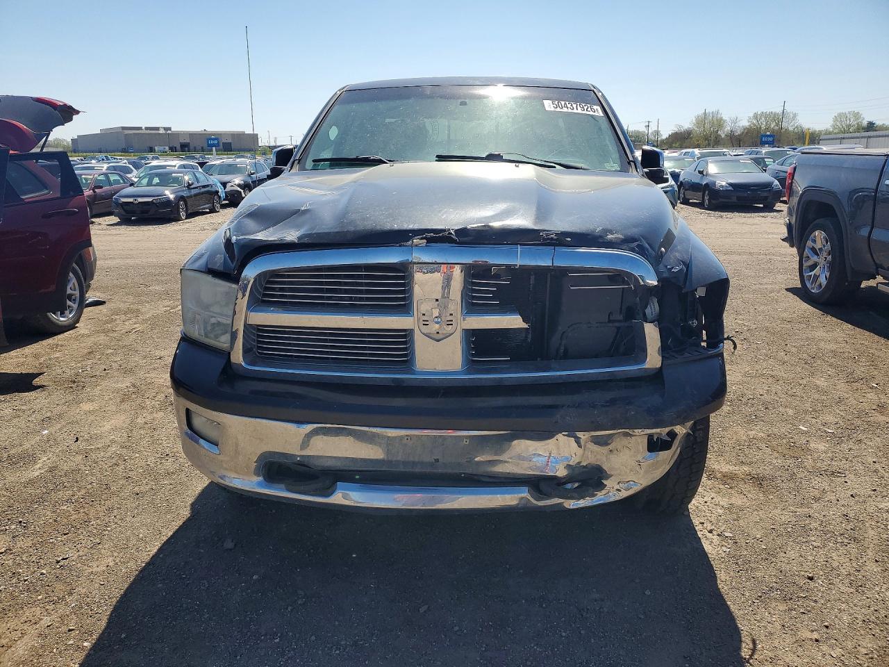 2011 DODGE RAM 1500 photo 13