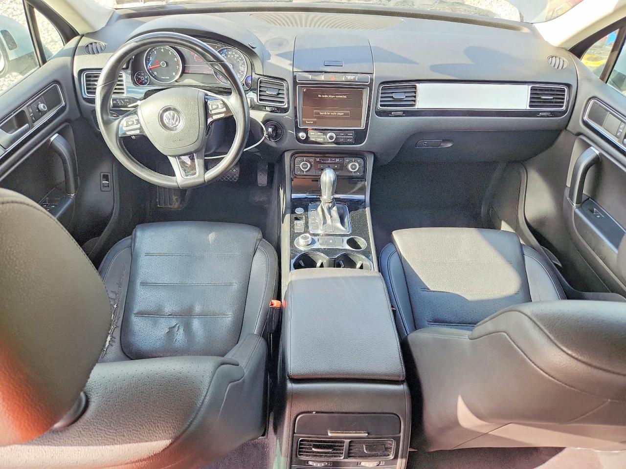 2015 VOLKSWAGEN TOUAREG V6 photo 22