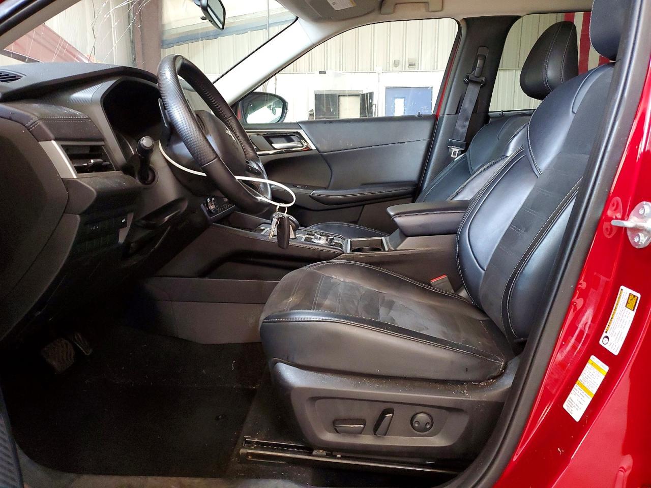 2024 MITSUBISHI OUTLANDER SE photo 19