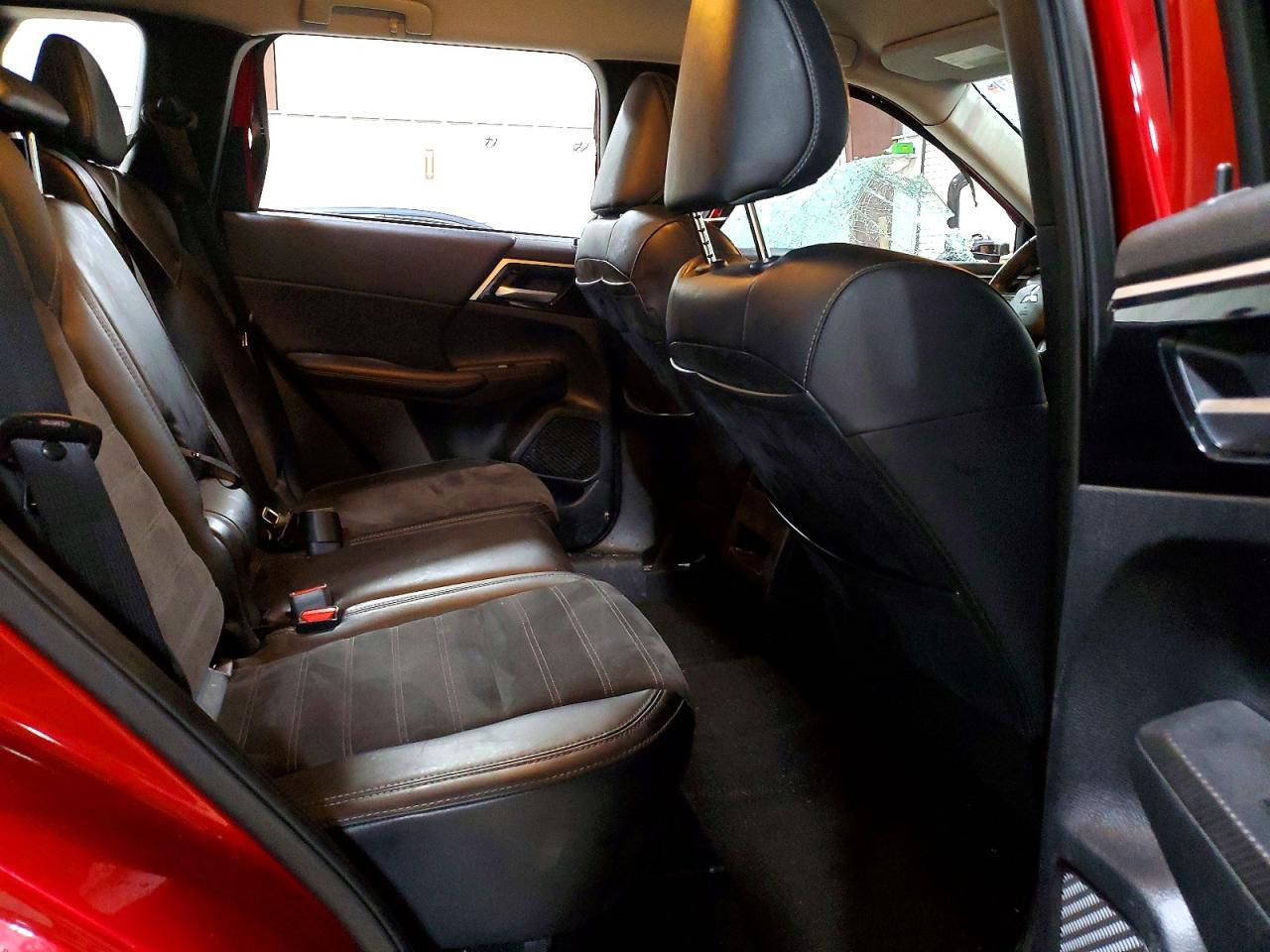 2024 MITSUBISHI OUTLANDER SE photo 31