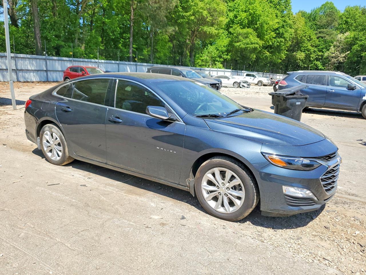 2021 CHEVROLET MALIBU LT photo 4