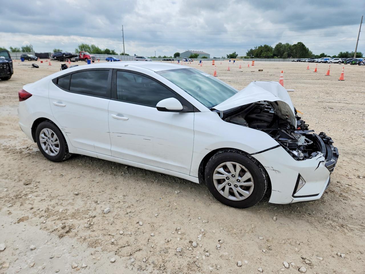 2019 HYUNDAI ELANTRA SE photo 7