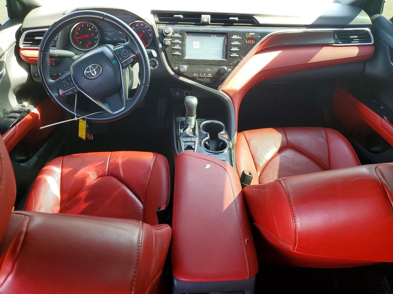 2018 TOYOTA CAMRY XSE photo 15