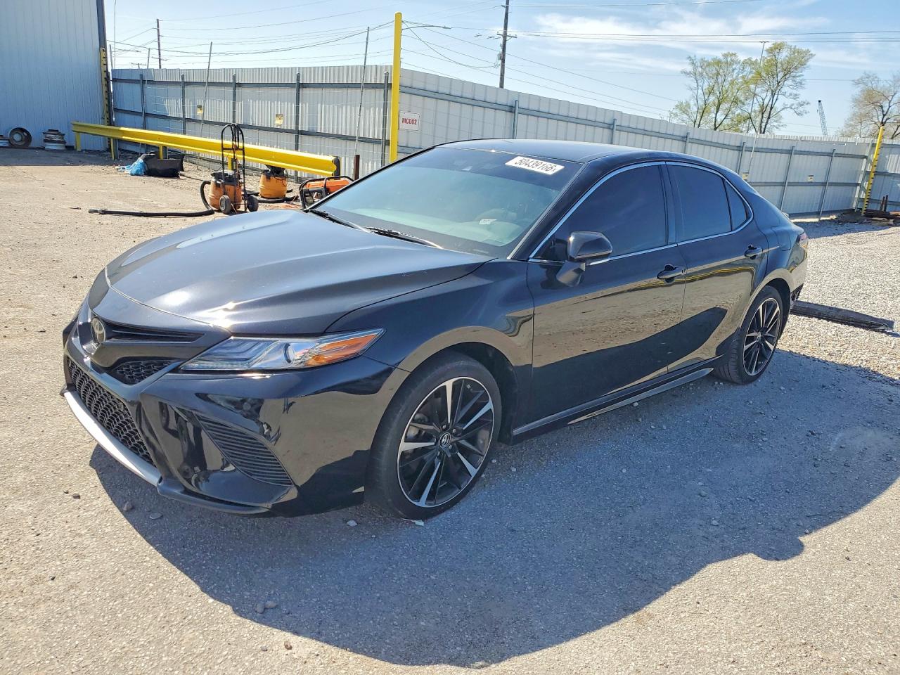 2018 TOYOTA CAMRY