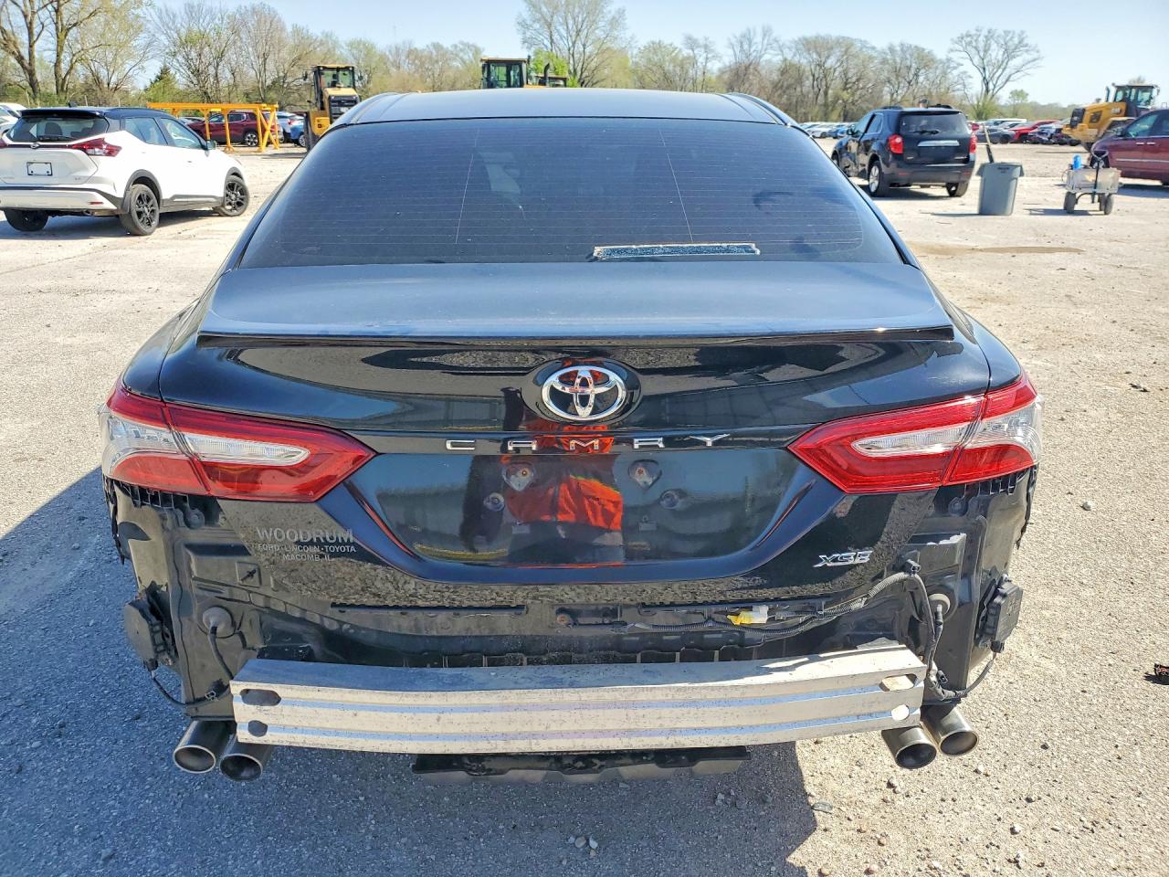 2018 TOYOTA CAMRY XSE photo 11