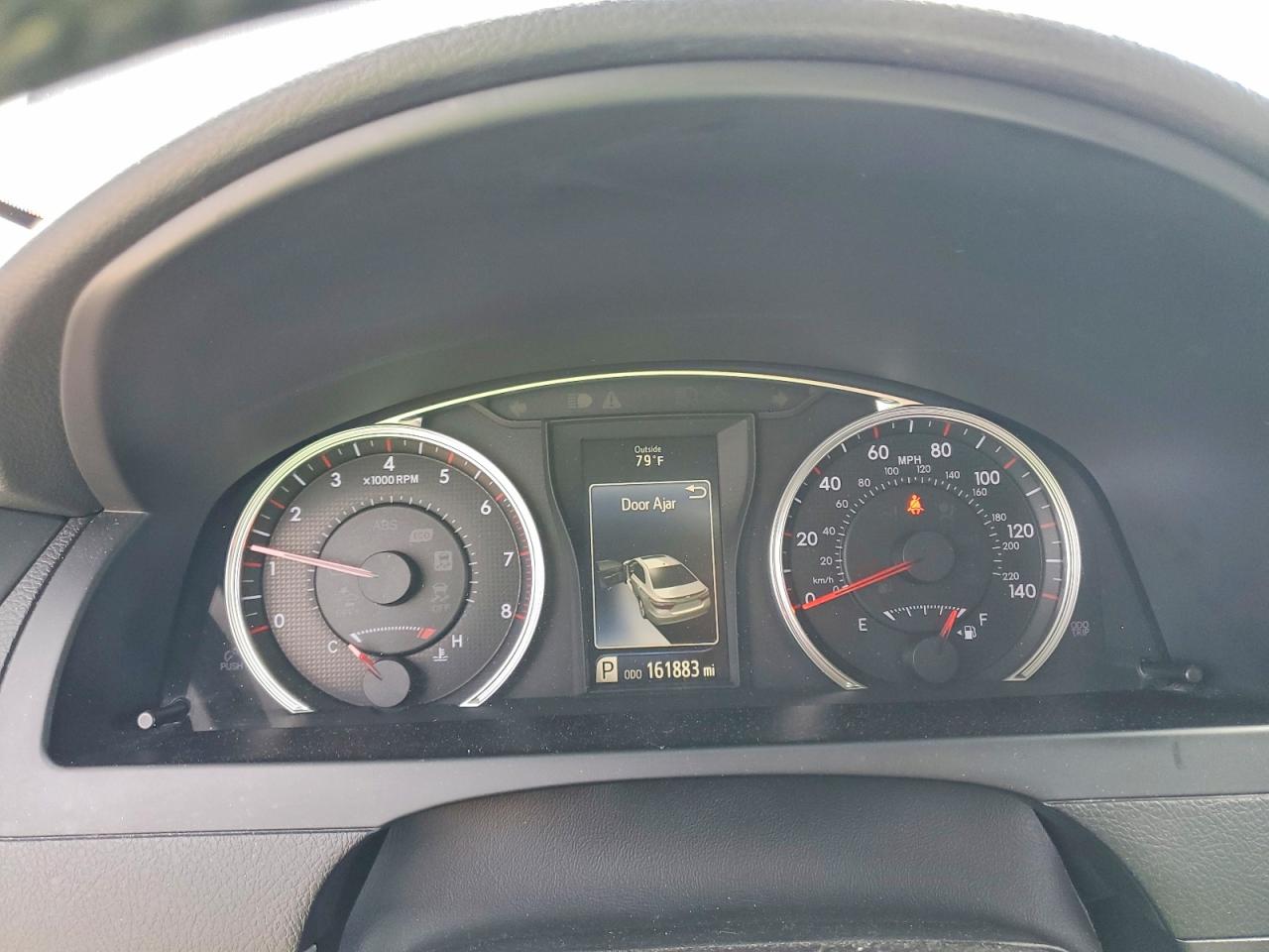 2016 TOYOTA CAMRY SE photo 25