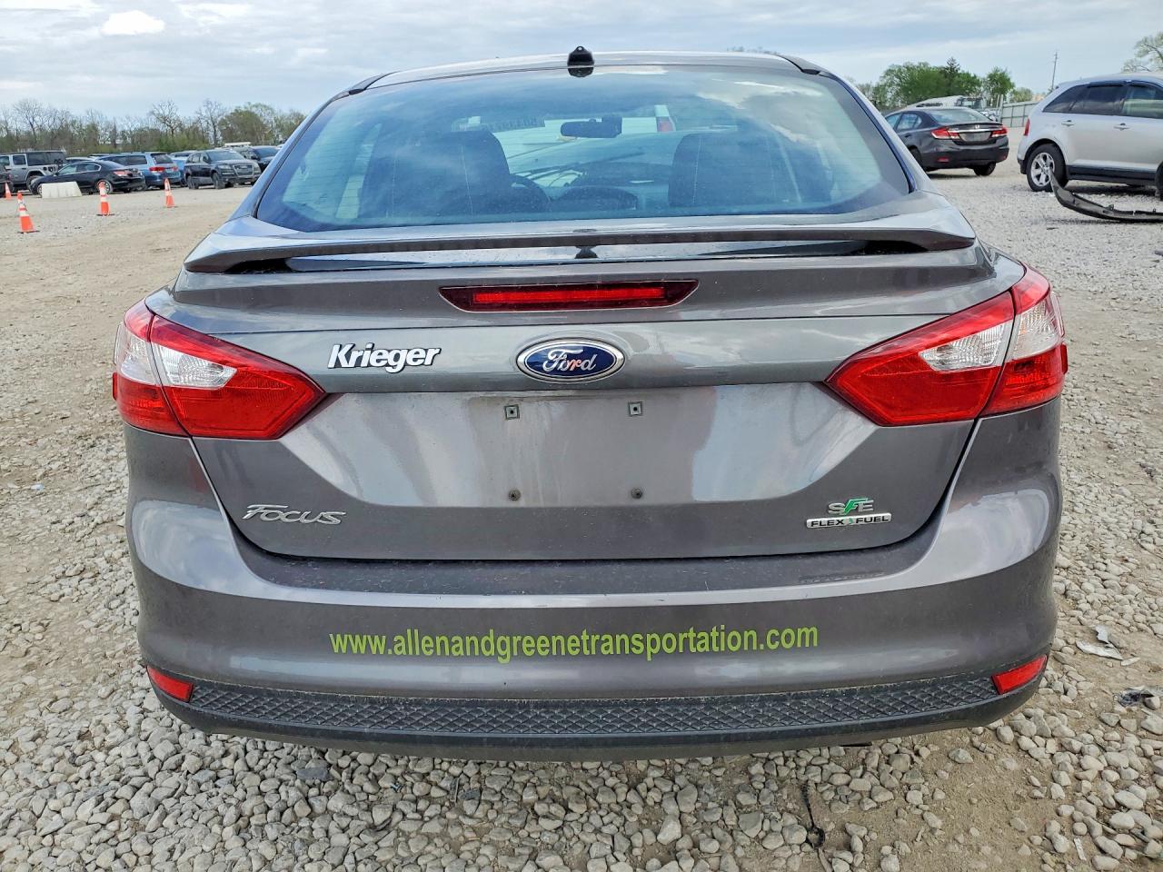 2013 FORD FOCUS SE photo 6