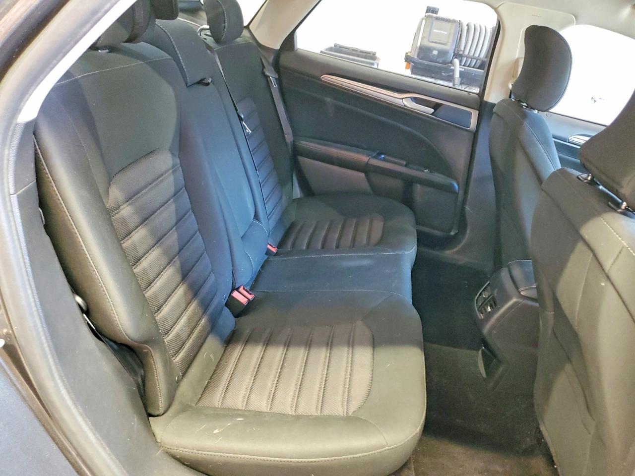 2017 FORD FUSION SE HYBRID photo 28