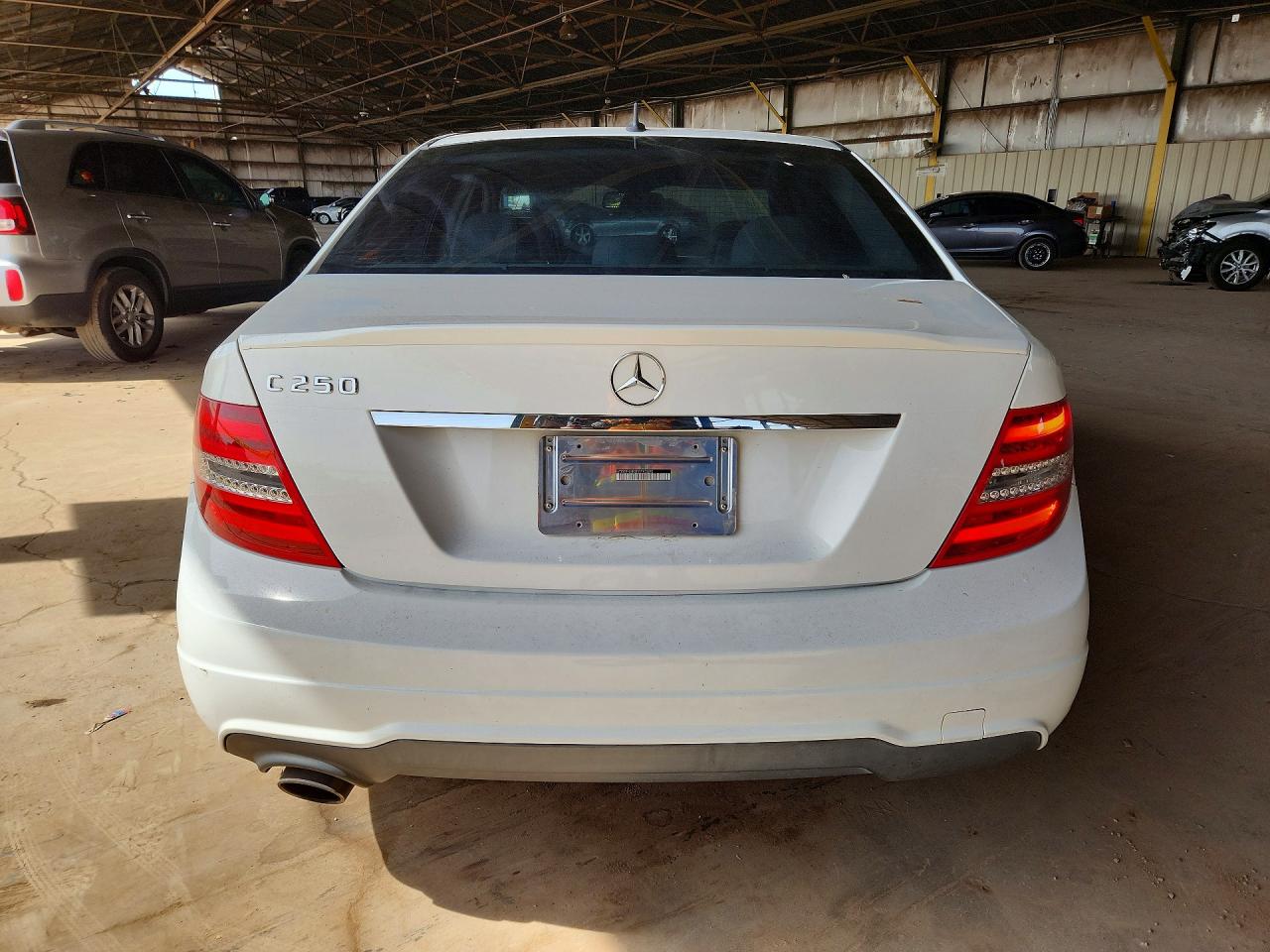 2014 MERCEDES-BENZ C 250 photo 11
