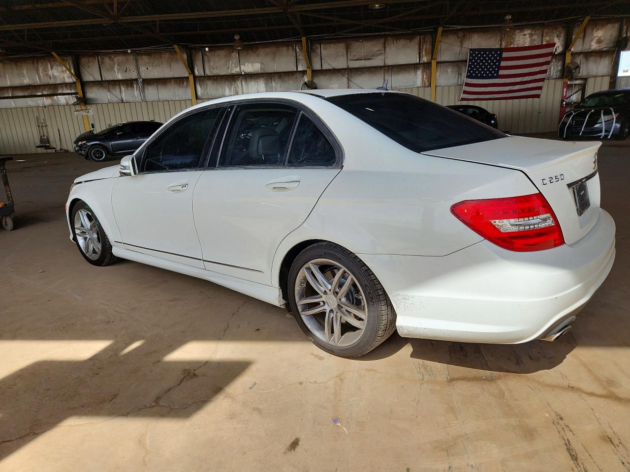 2014 MERCEDES-BENZ C 250 photo 3