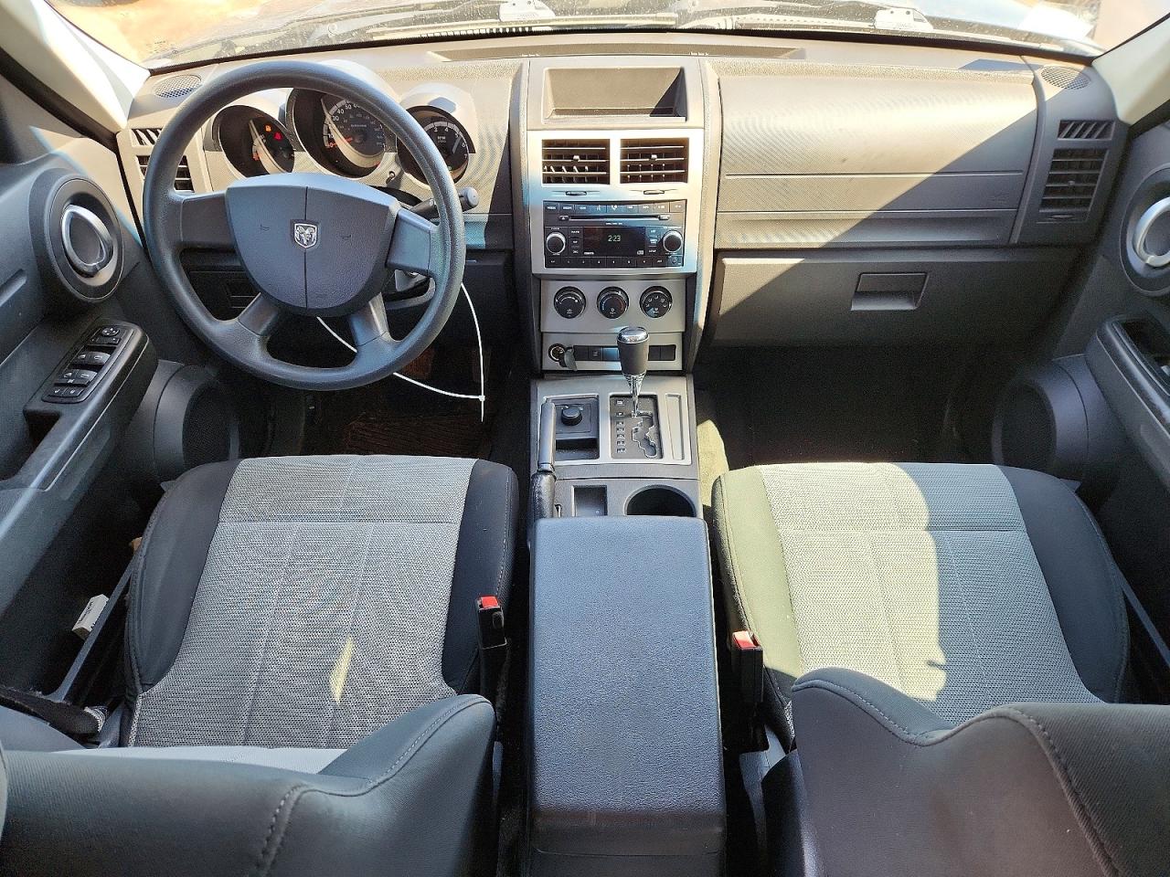 2008 DODGE NITRO SXT photo 8