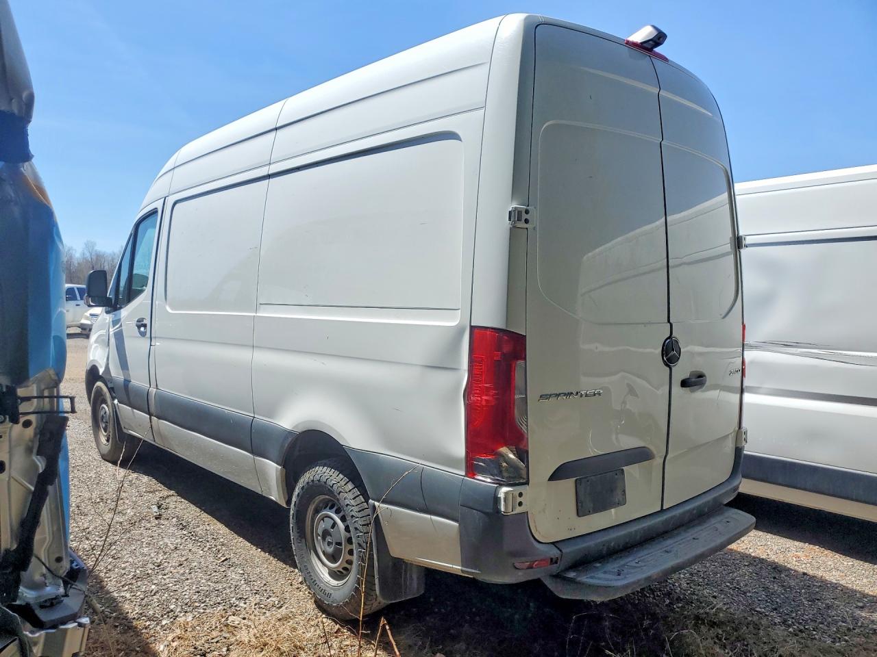 2023 MERCEDES-BENZ SPRINTER 2500 photo 2
