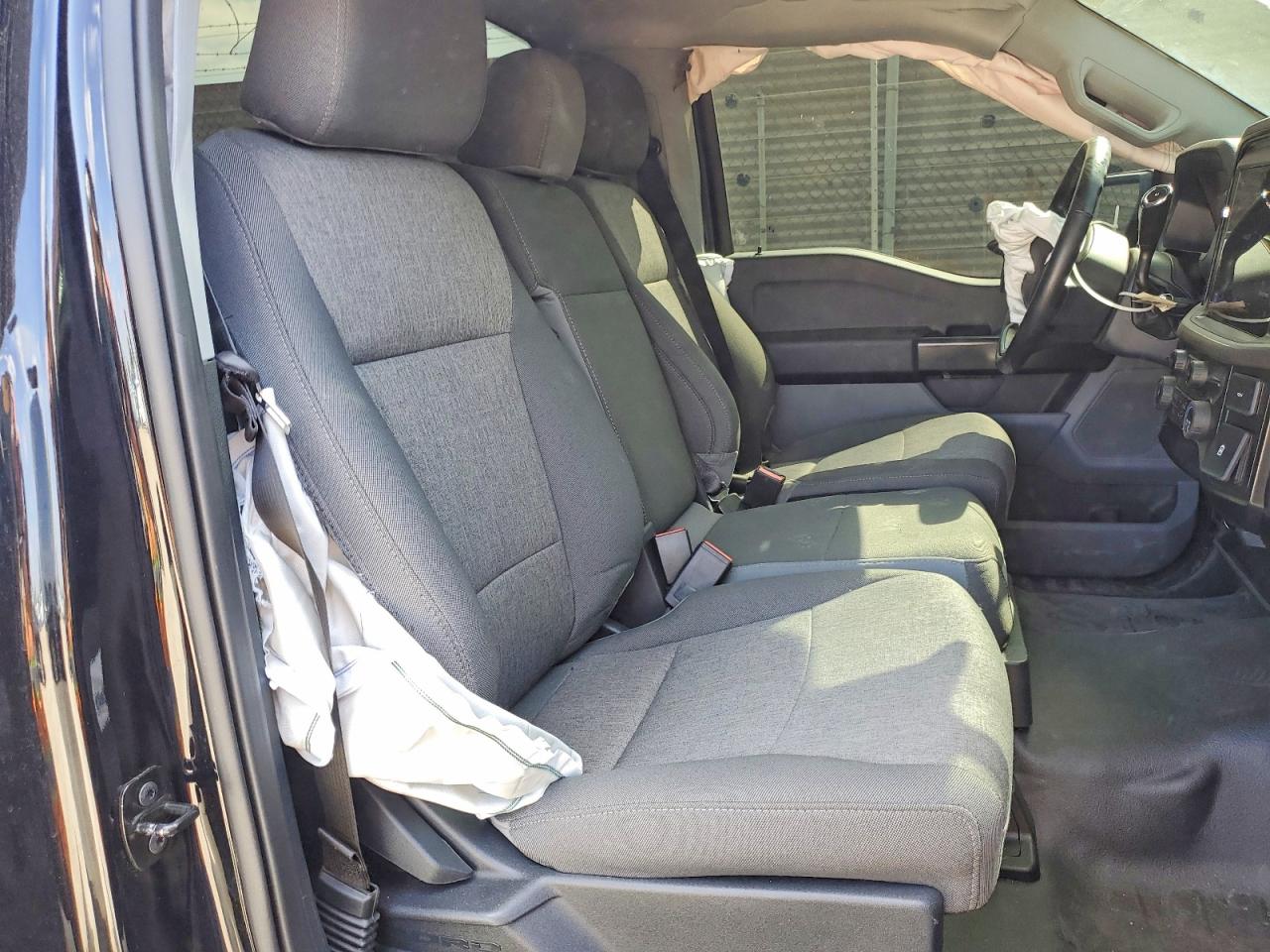 2025 FORD F150 XL photo 28