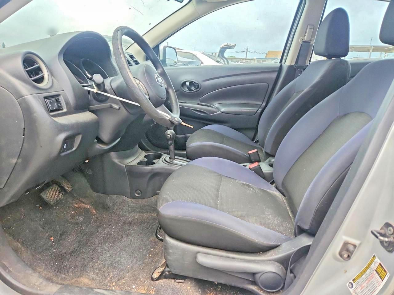 2012 NISSAN VERSA 1.6 S photo 7